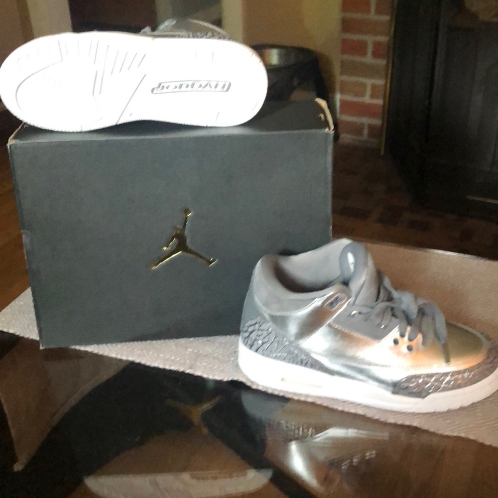Air Jordan retro sneakers